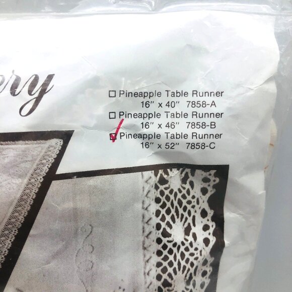 Vtg New Cathy Needlecraft Candlewickery Pineapple Table Runner Kit 16x52 Sealed - Picture 3 of 8